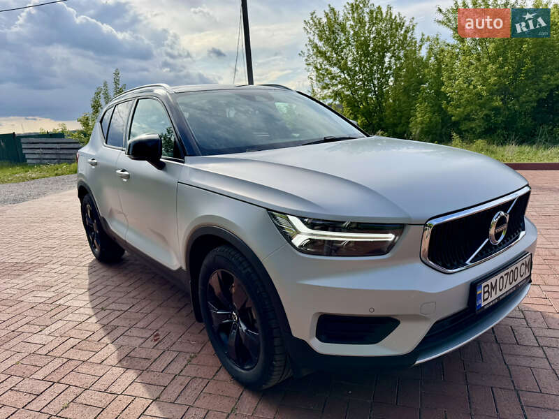 2019 volvo xc40