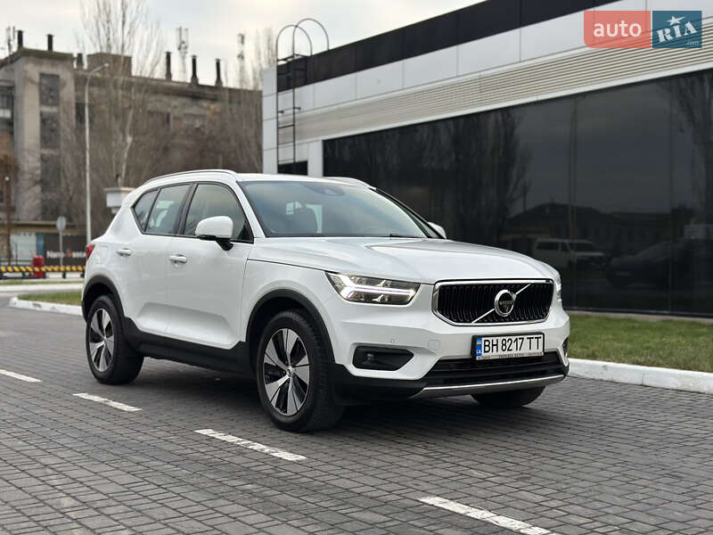 2020 volvo xc40