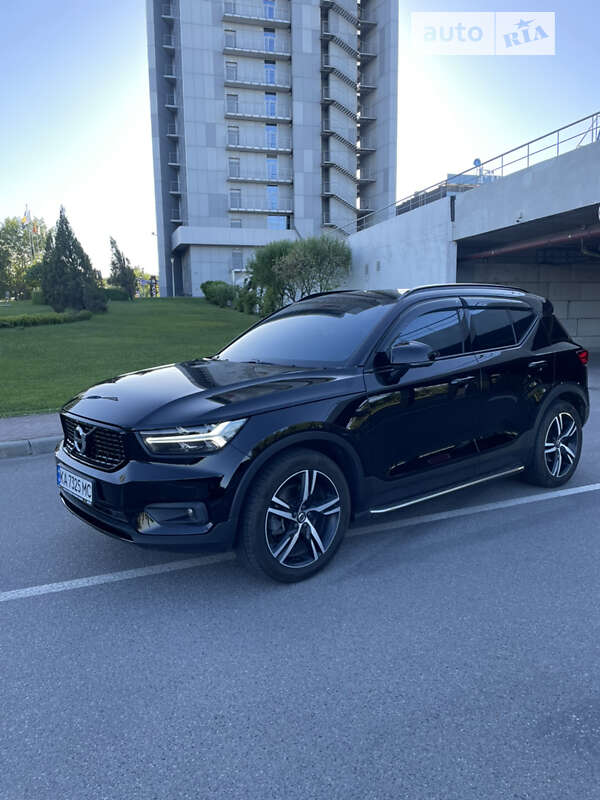 2018 volvo xc40