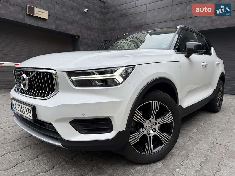 2019 volvo xc40