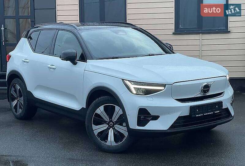 2022 volvo xc40