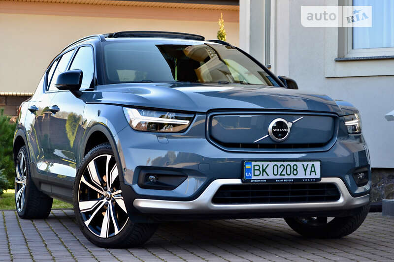 2021 volvo xc40