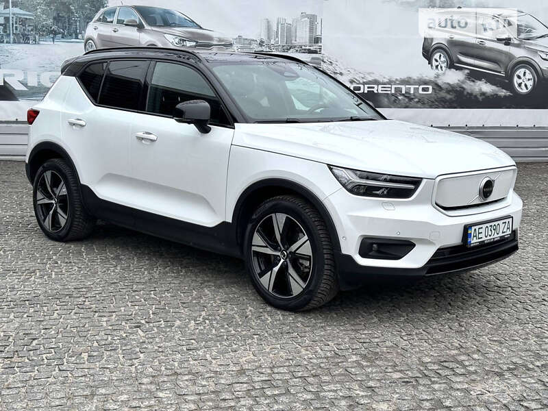 2021 volvo xc40