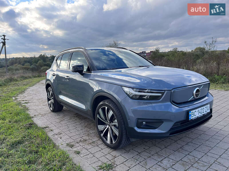 2021 volvo xc40