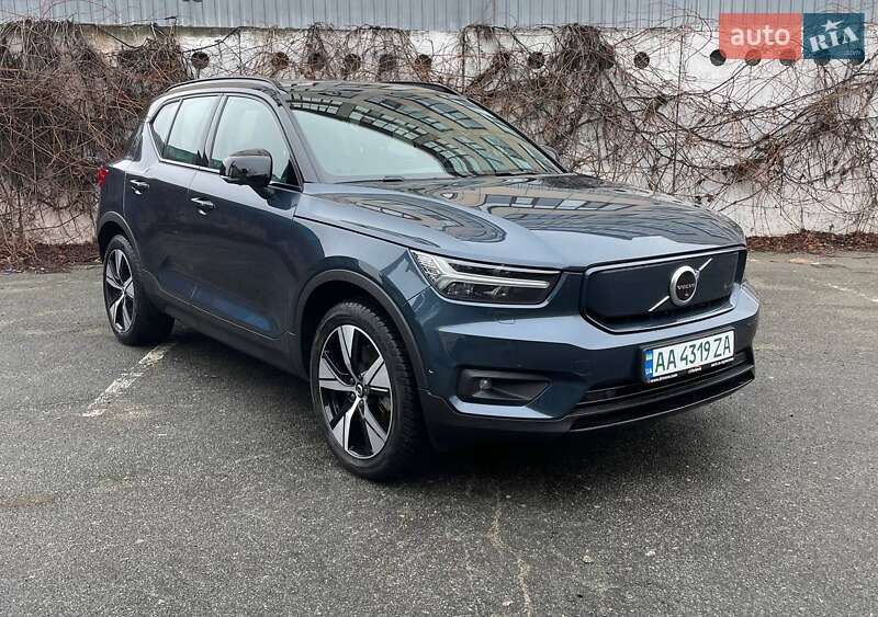 2021 volvo xc40