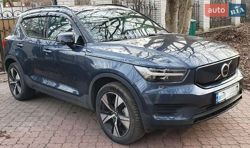 2022 volvo xc40