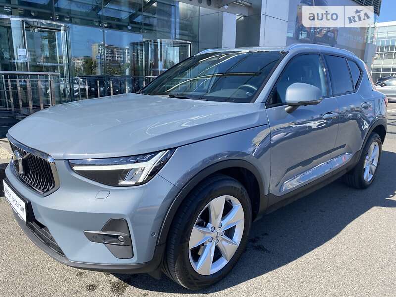 2022 volvo xc40