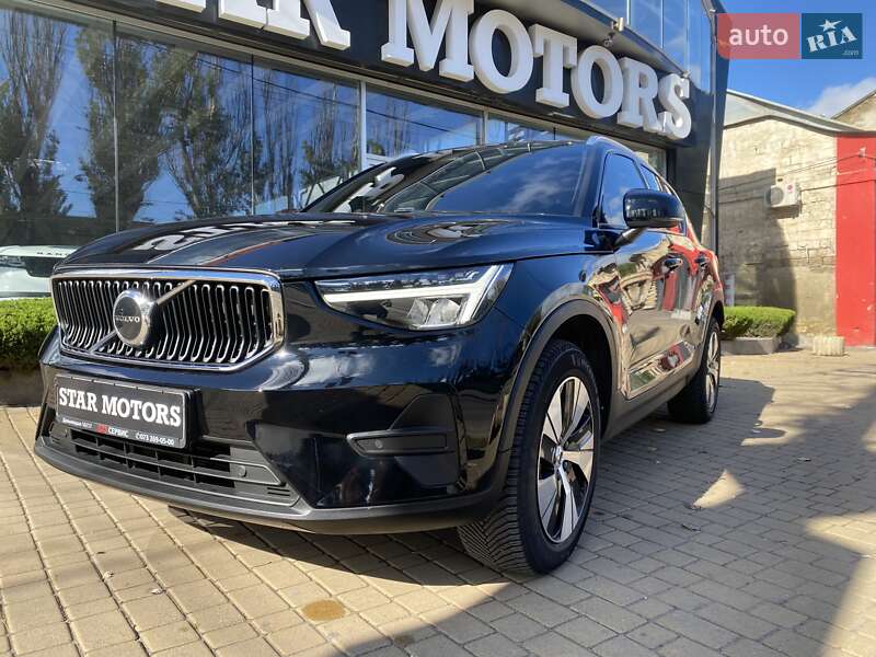2022 volvo xc40