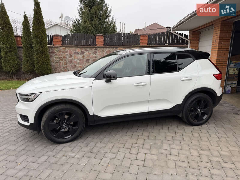 2020 volvo xc40