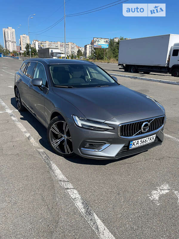 2019 volvo v60