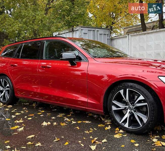 2021 volvo v60