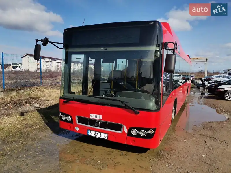2011 volvo 7700