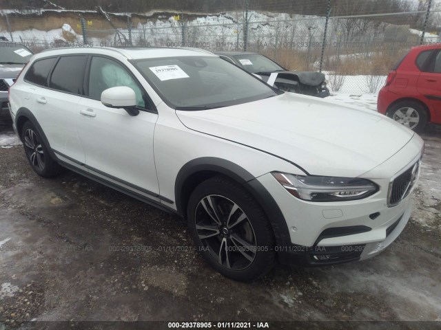 2018 volvo v90 cross country