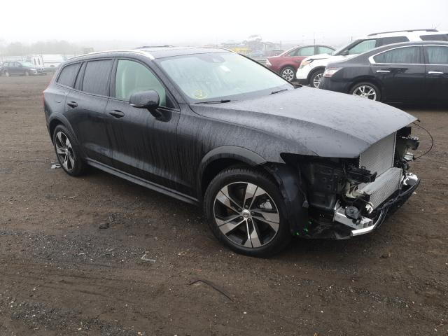 2020 volvo v60 cross