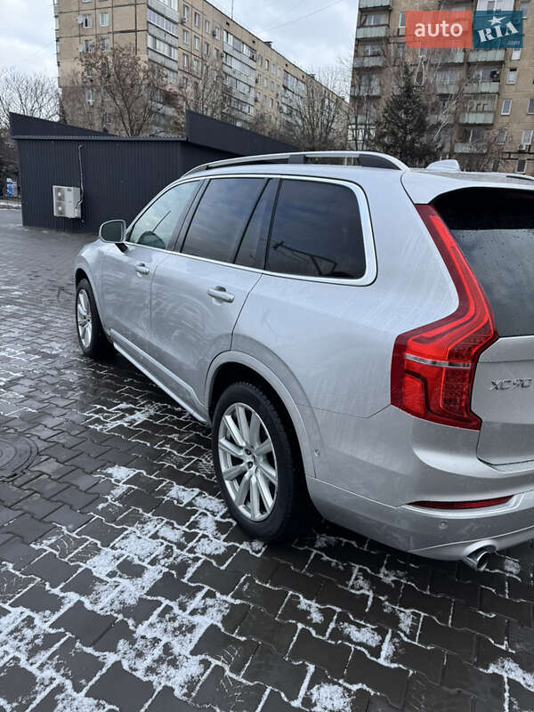 2016 volvo xc90