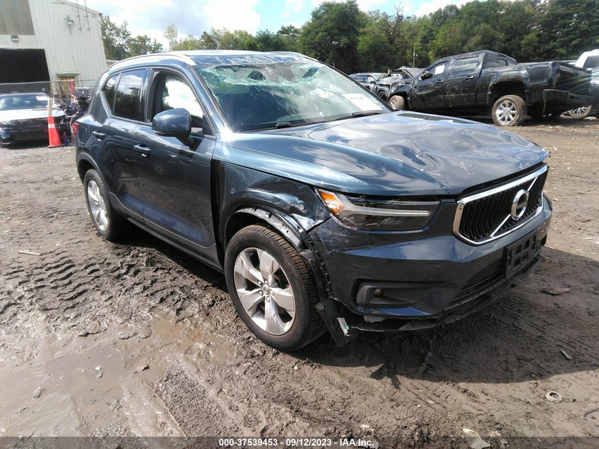 2021 volvo xc40