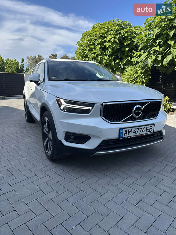 2018 volvo xc40
