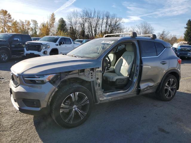 2020 volvo xc40