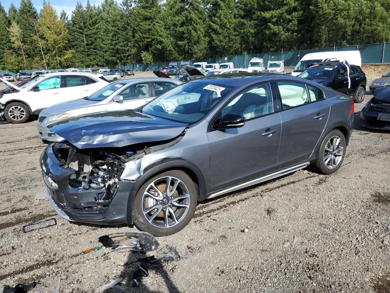 2018 VOLVO S60 Cross Country