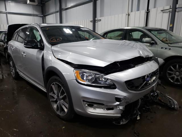 2015 volvo v60 cross
