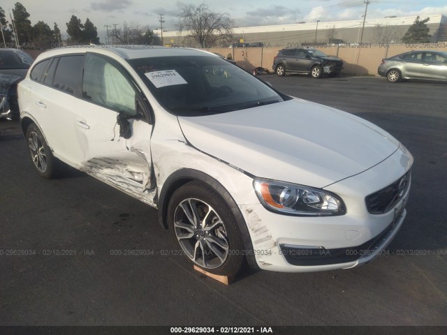 2015 volvo v60 cross country
