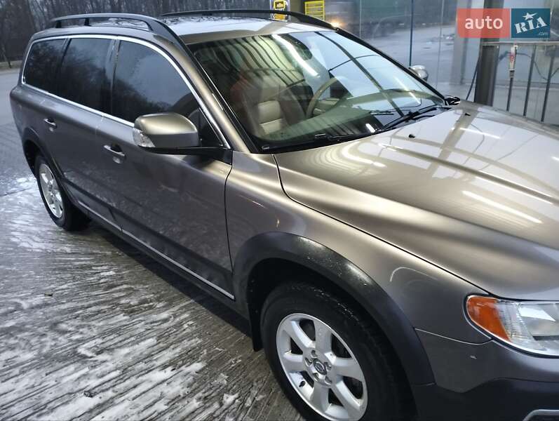 2010 volvo xc70
