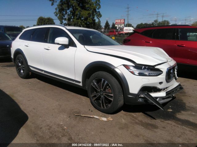 2017 volvo v90 cross country