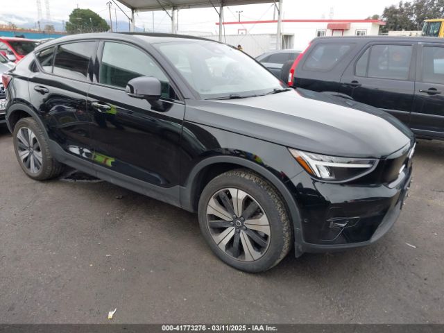 2023 VOLVO C40