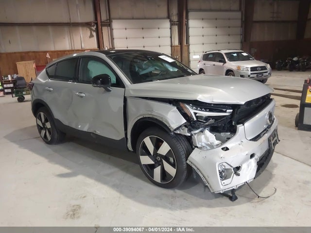 2023 volvo c40