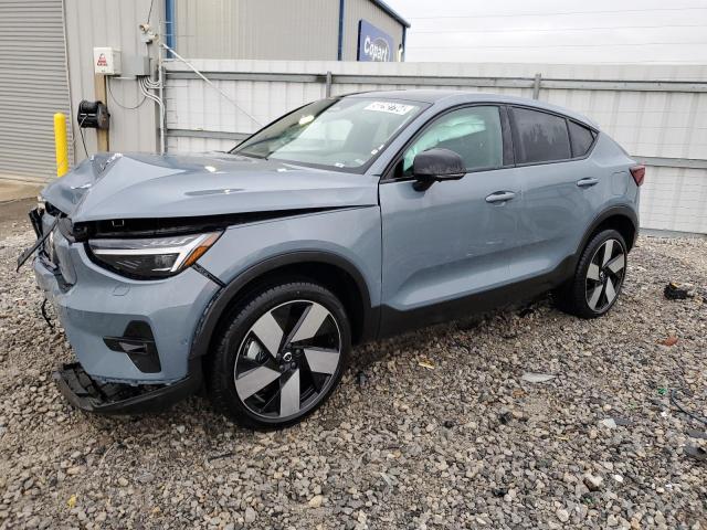 2023 VOLVO C40