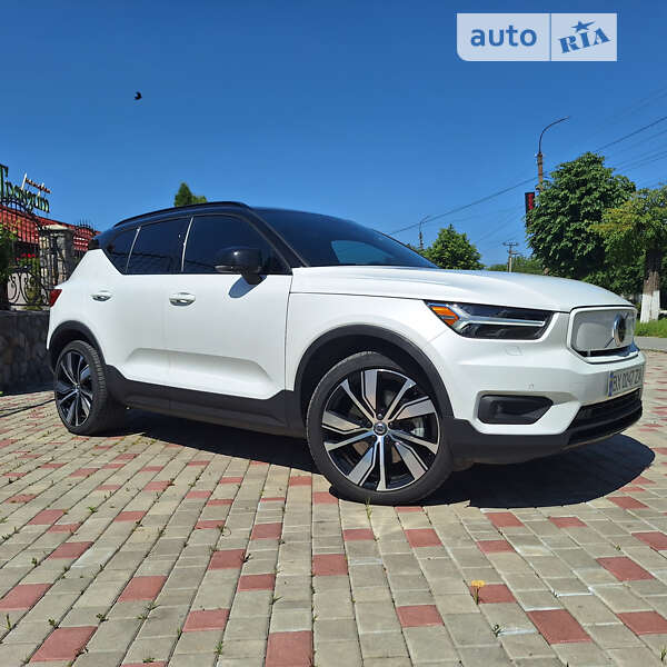 2021 volvo xc40