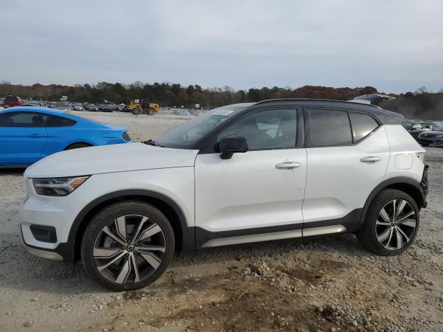 2021 volvo xc40