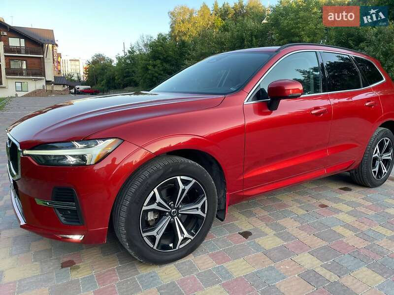 2022 VOLVO XC60