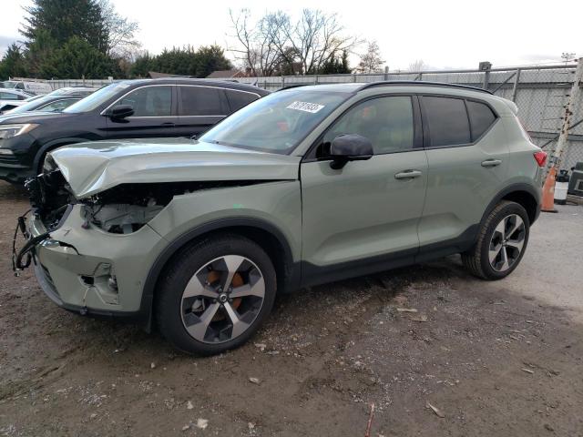 2022 volvo xc40 plus