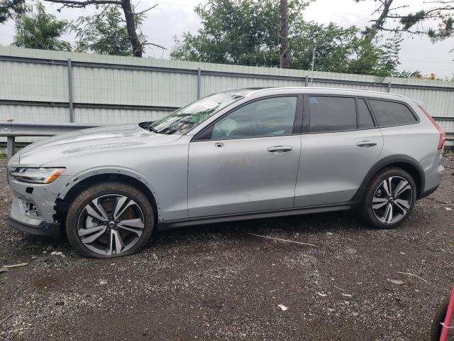 2024 volvo v60 cross country