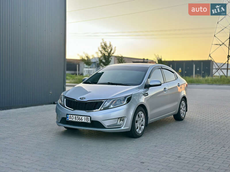 2011 kia rio