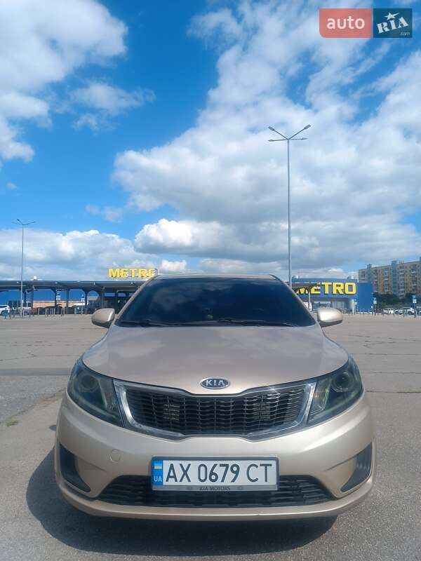 2012 kia rio