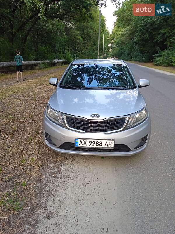 2012 kia rio