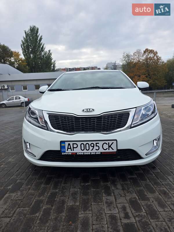 2012 kia rio
