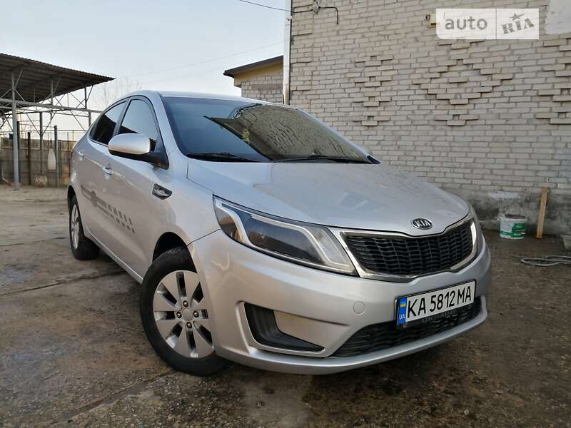 2012 kia rio