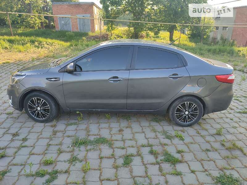 2012 kia rio