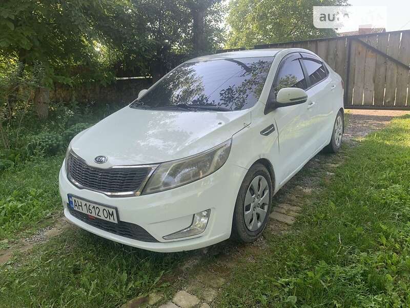 2012 kia rio