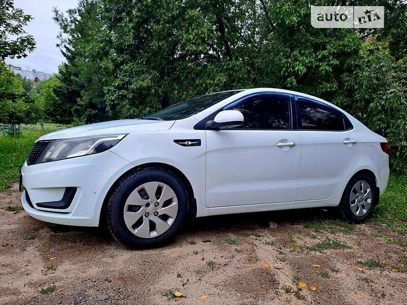 2012 kia rio
