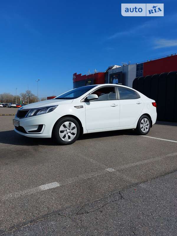 2013 kia rio