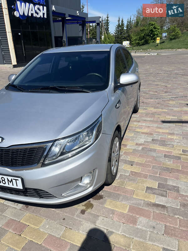 2013 opel movano
