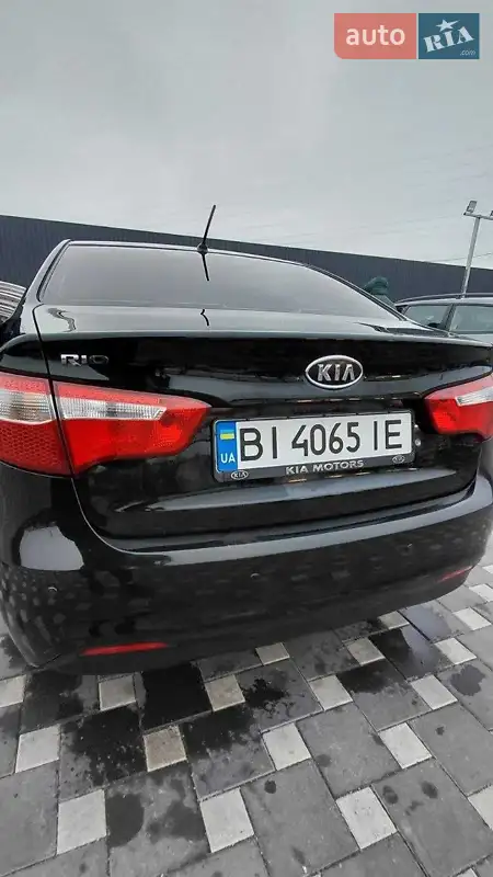 2012 kia rio
