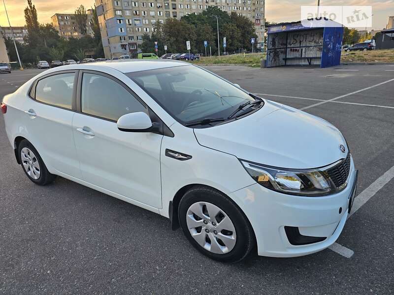 2012 kia rio
