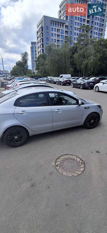 2013 kia rio