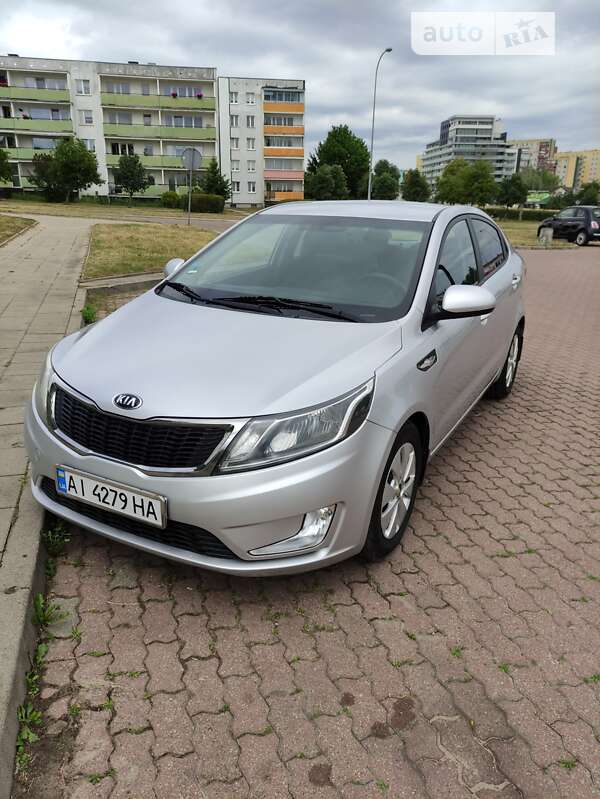2013 kia rio