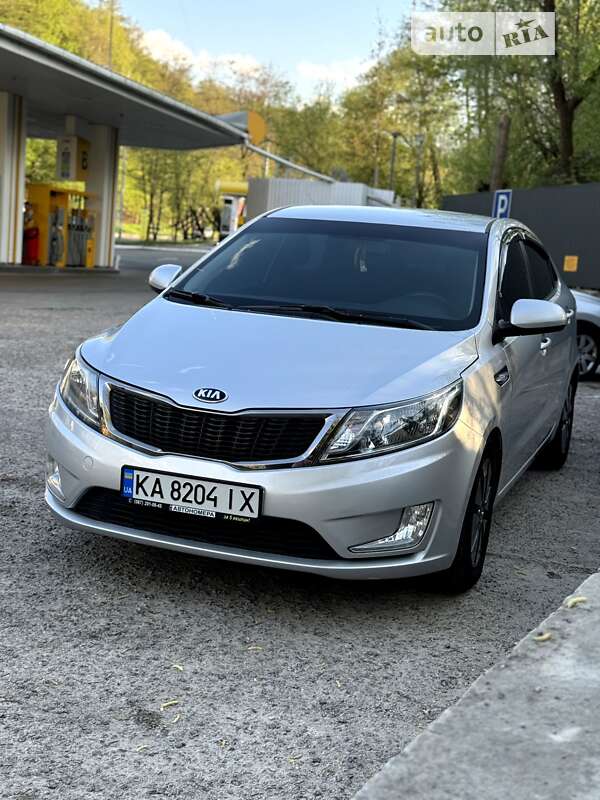2012 kia rio
